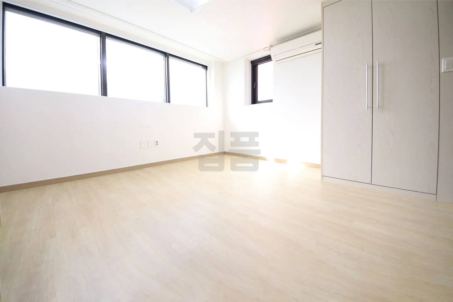 서울 영등포구 영등포동8가 휴미소빌딩 월세 3000만원 30만원 매물 이미지