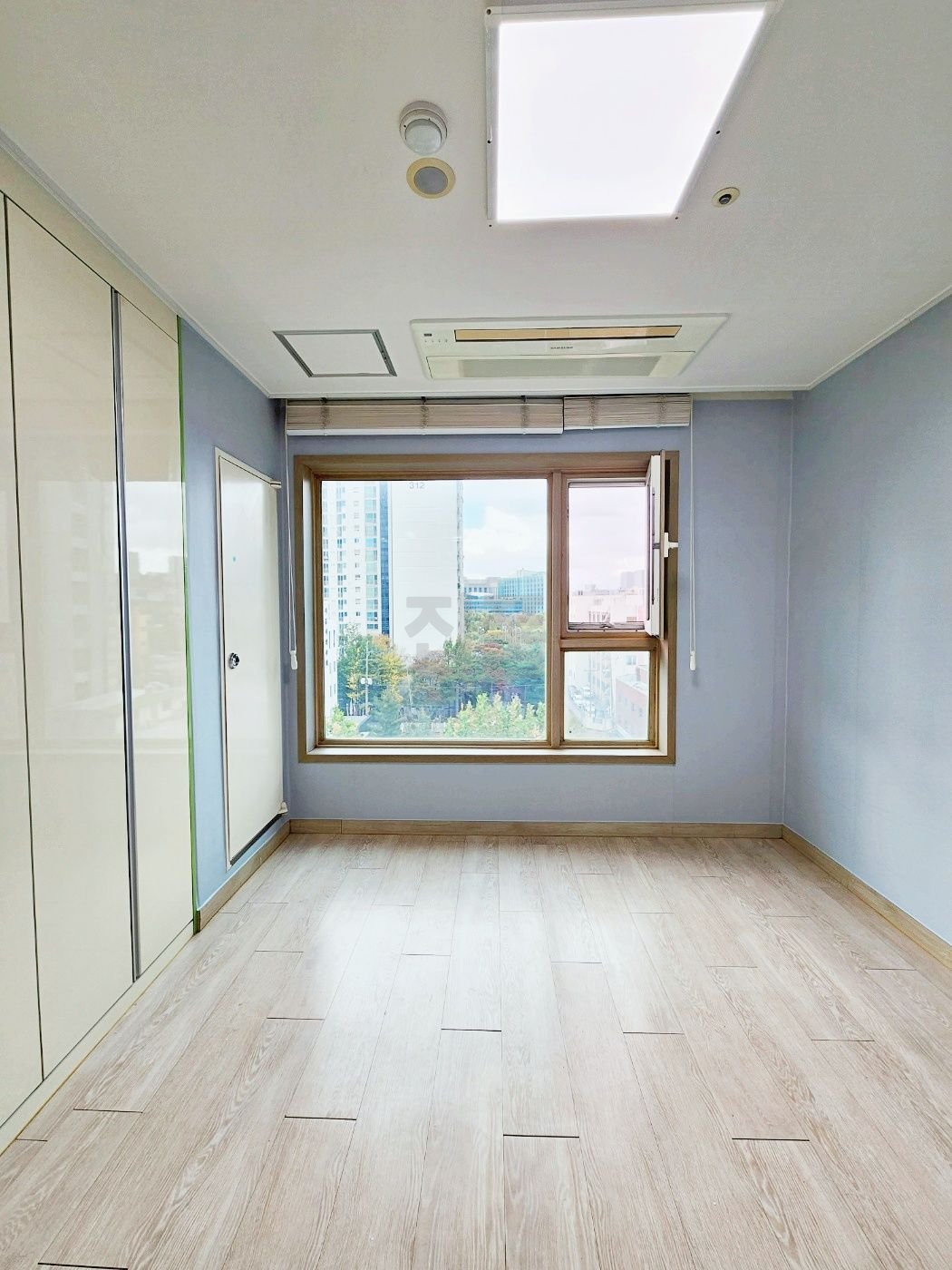 서울 영등포구 당산동 훼미리하우스138 월세 1억1400만원 15만원 매물 이미지