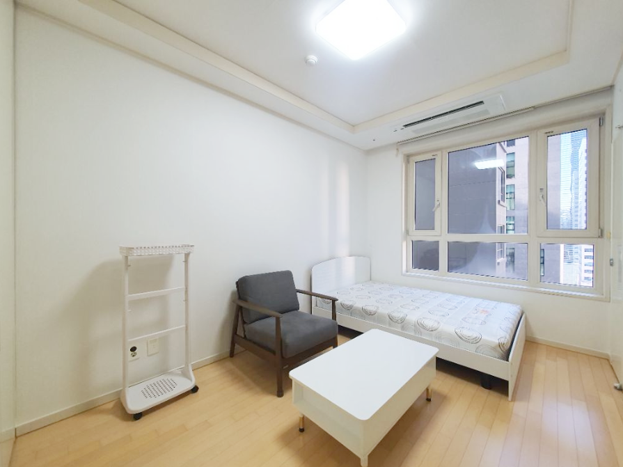 서울 강남구 역삼동 강남역효성해링턴타워 월세 1000만원 98만원 매물 이미지