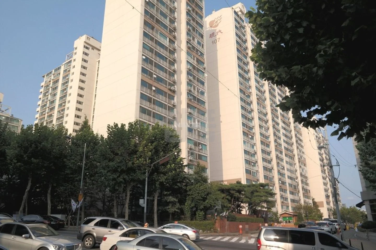 서울 강남구 대치동 대치현대 월세 3억 180만원 매물 이미지