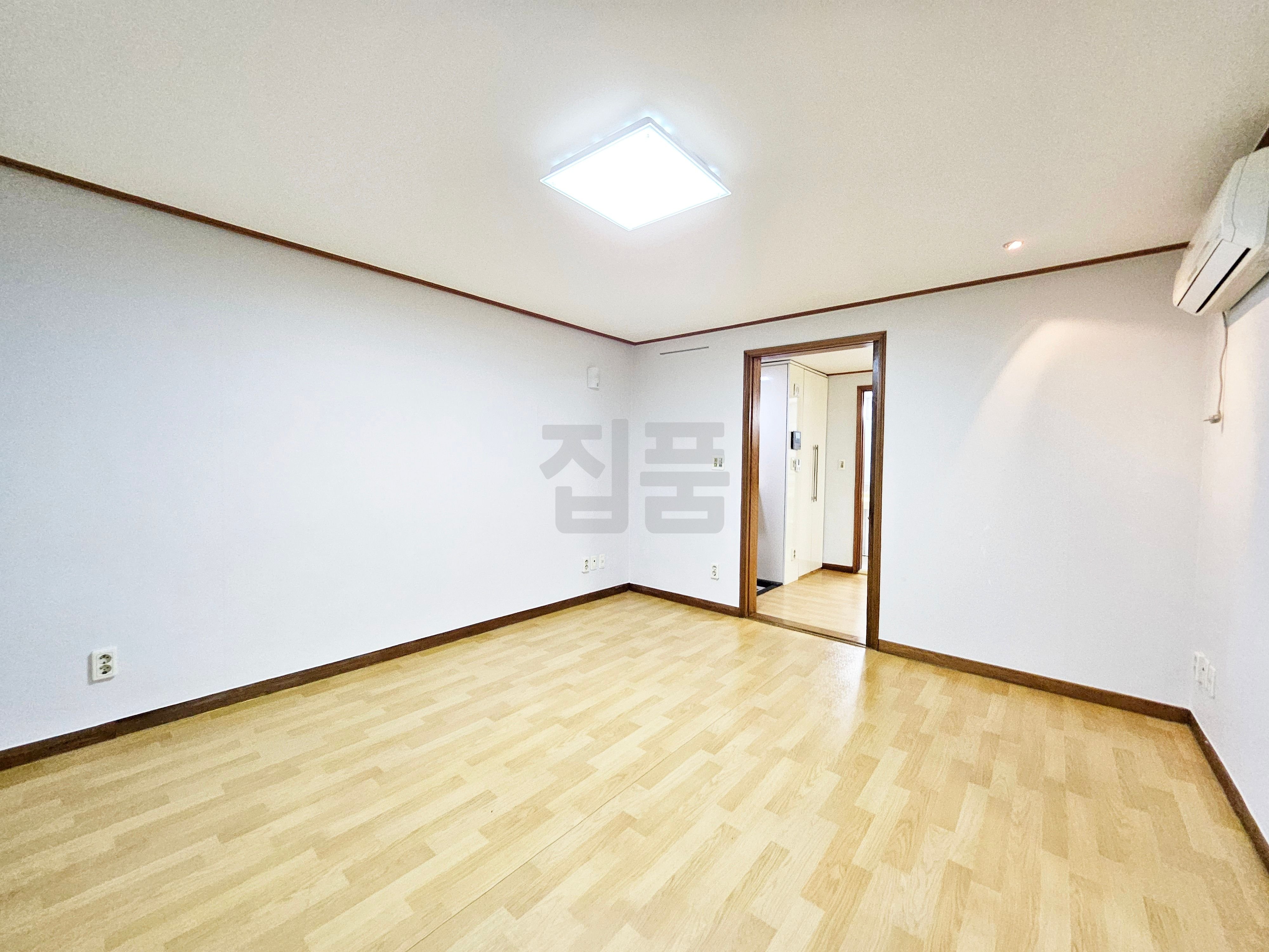서울 서초구 양재동 썬빌리지 월세 1억5000만원 15만원 매물 이미지